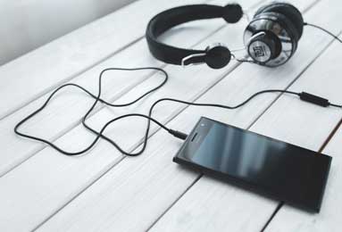 76人与热火巅峰对决：篮球盛宴中的激情碰撞